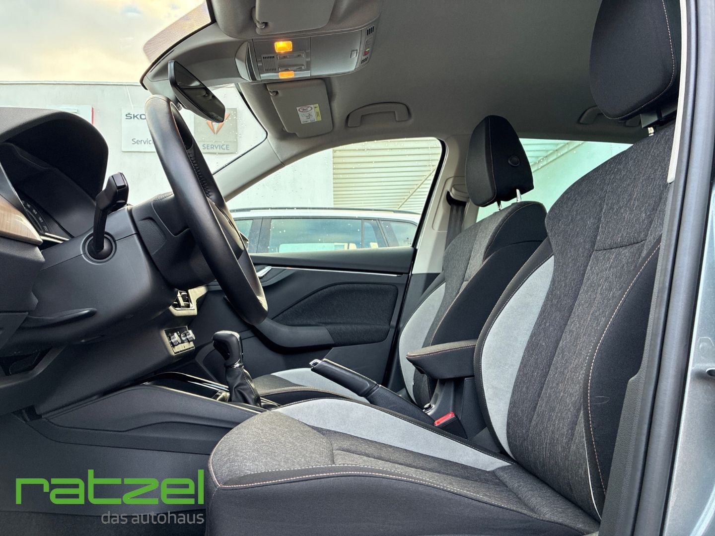 Fahrzeugabbildung SKODA Kamiq Style SYTLE 1.5 TSI DSG+KLIMA+PDC+TEMPOMAT