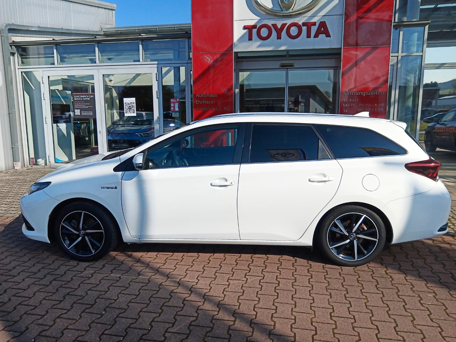 Toyota Auris Touring Sports Team D
