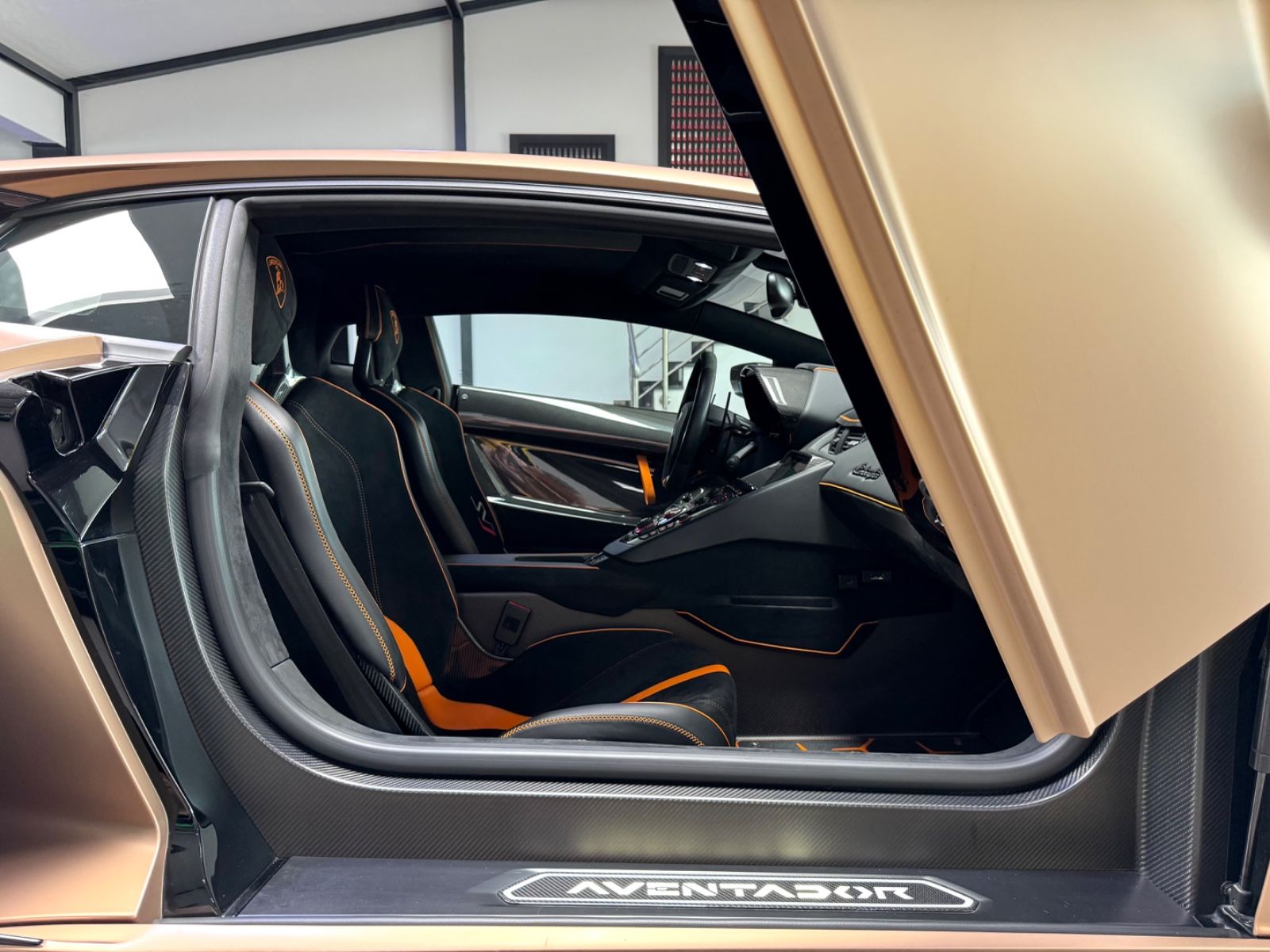 Lamborghini AVENTADOR SVJ V12 FULL CARBON LIFT STYLE GINTANI foto 13