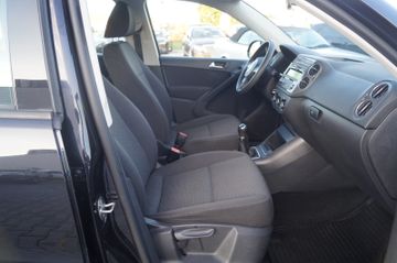 Volkswagen Tiguan - 11
