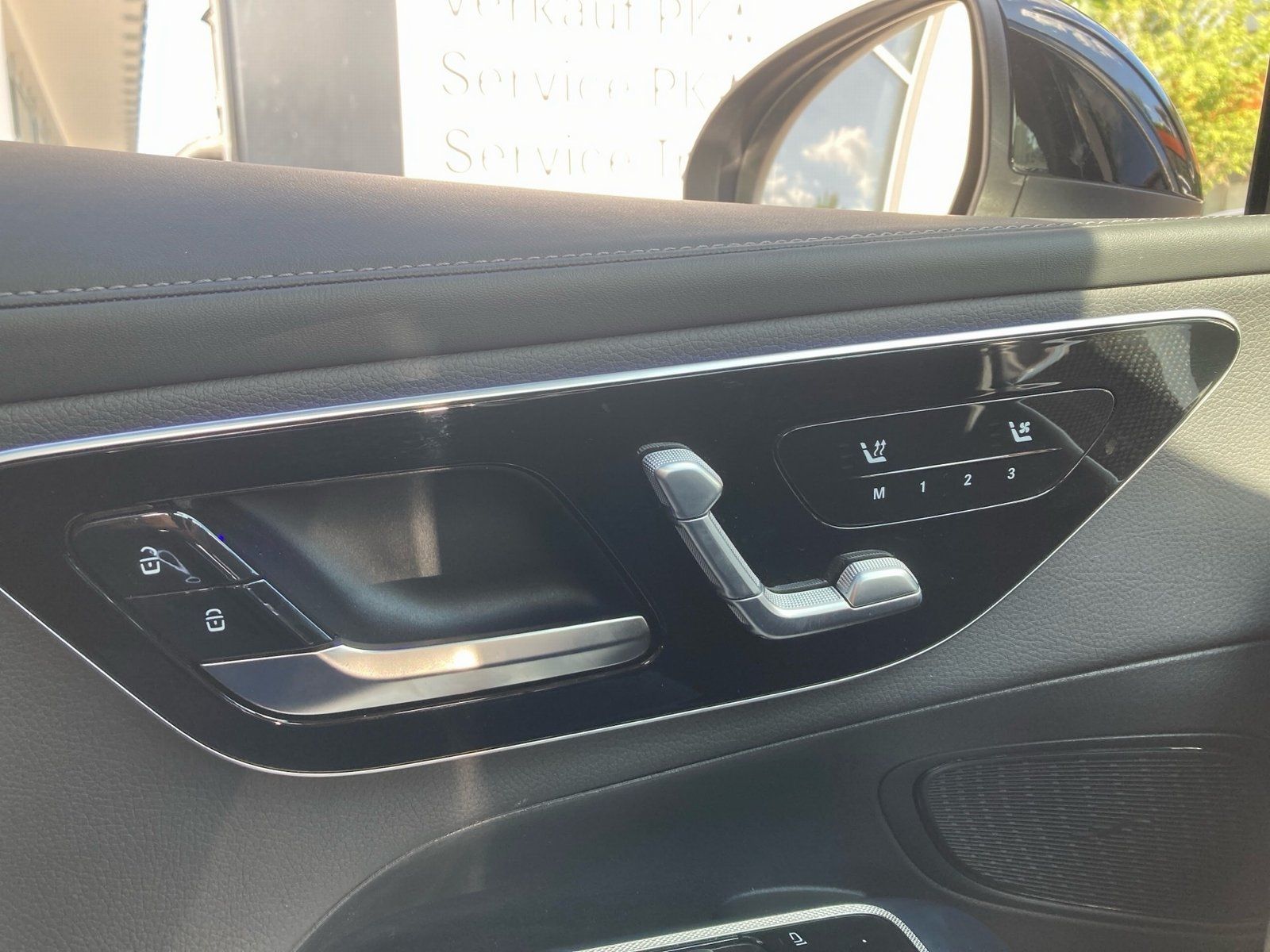 Fahrzeugabbildung Mercedes-Benz GLC 300 d 4M AMG Prem*Technik*AHK*Pano*Distro*