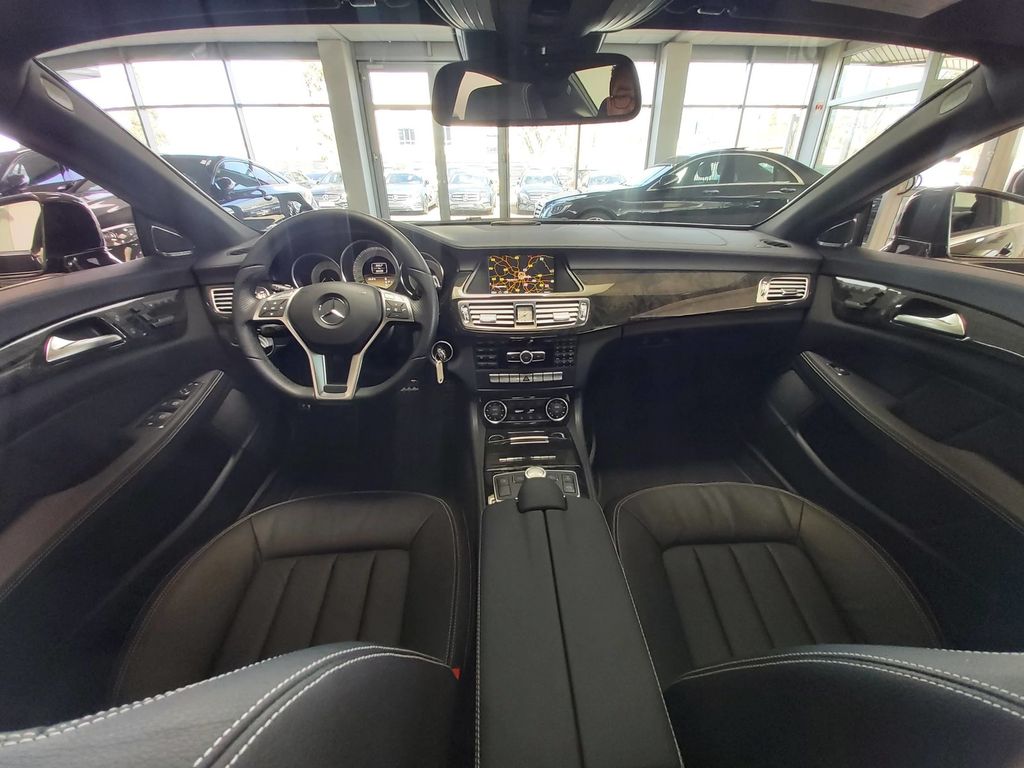 Mercedes-Benz CLS 500 Coupe AMG MEMORY TOTW LEDER AIRM DISTR