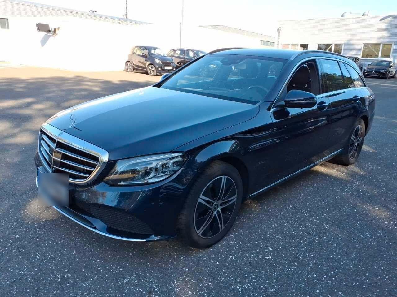 Mercedes-Benz C 220