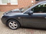 Ford Mondeo 1,8 81 kW Ambiente Ambiente.  2. Hand - Ford Mondeo Ambiente mit Benzin-Antrieb