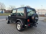 Jeep Wrangler YJ 4.0 *OLDTIMER* 1-Hand *Top Zustand* - Jeep Wrangler YJ mit Benzin-Antrieb