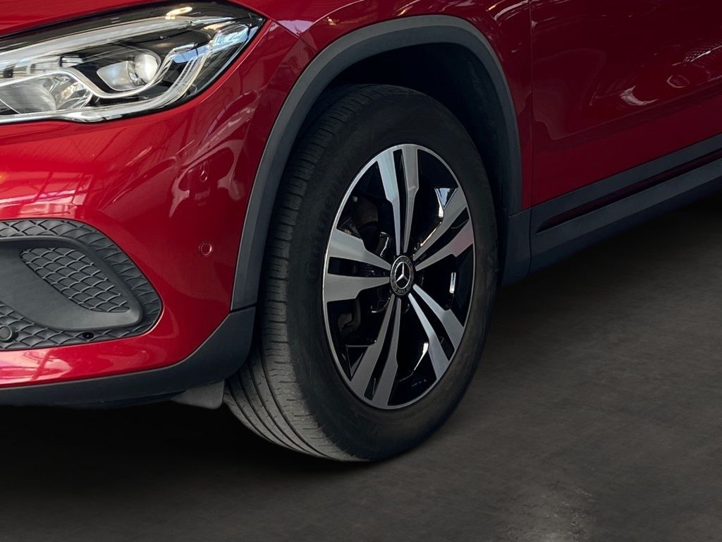 Fahrzeugabbildung Mercedes-Benz GLA 250 e Progressive Night Pano AHK Kamera LED
