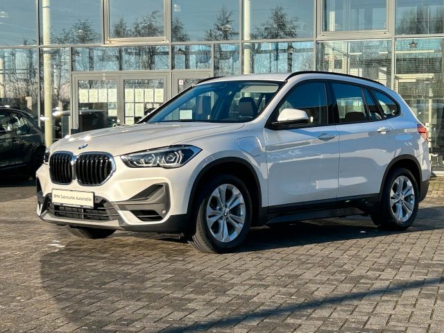 BMW X1 xDrive 25 e Advantage / AHK abnehmbar / DAB