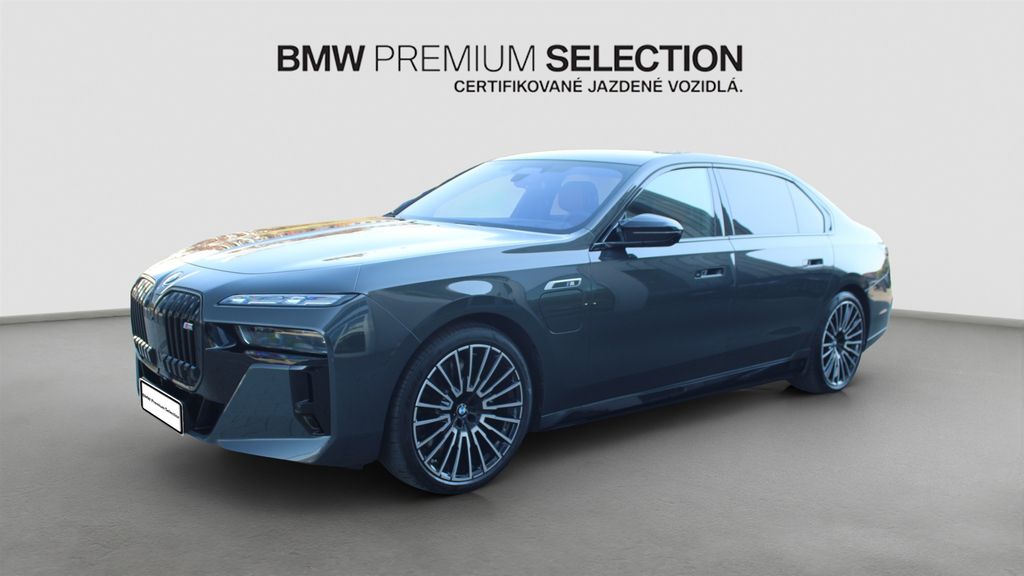 Image of BMW M760