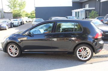 Volkswagen Golf - 5