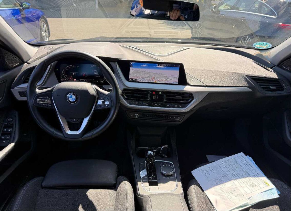 Fahrzeugabbildung BMW 118d AT8 Advan LED/ACC/NAVI/VIRTU/H&K/SHZ/AHK/8F