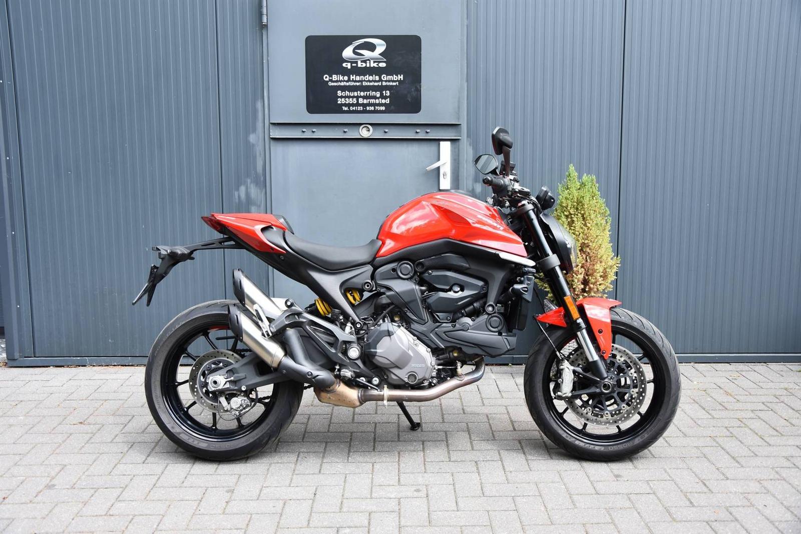 Ducati Monster 937