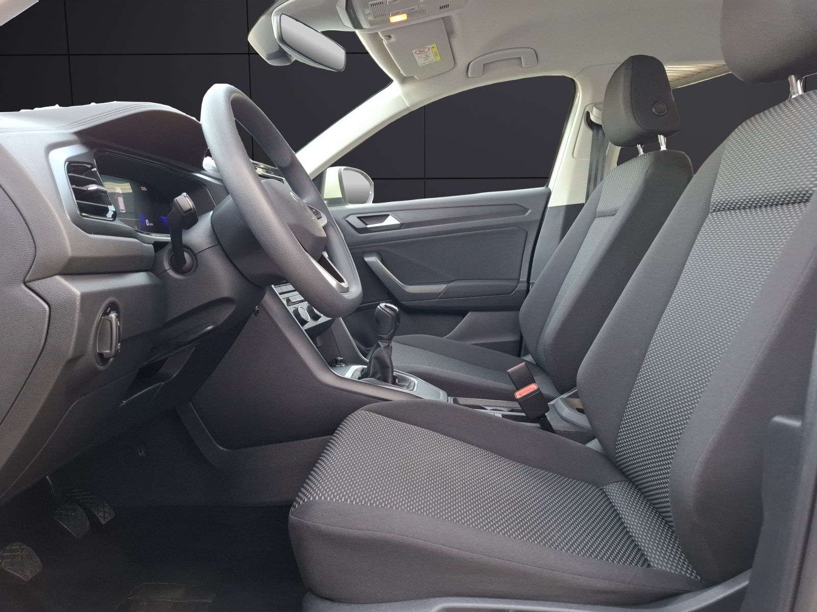 Fahrzeugabbildung Volkswagen T-Roc TSI LED AID Park-Assist SH