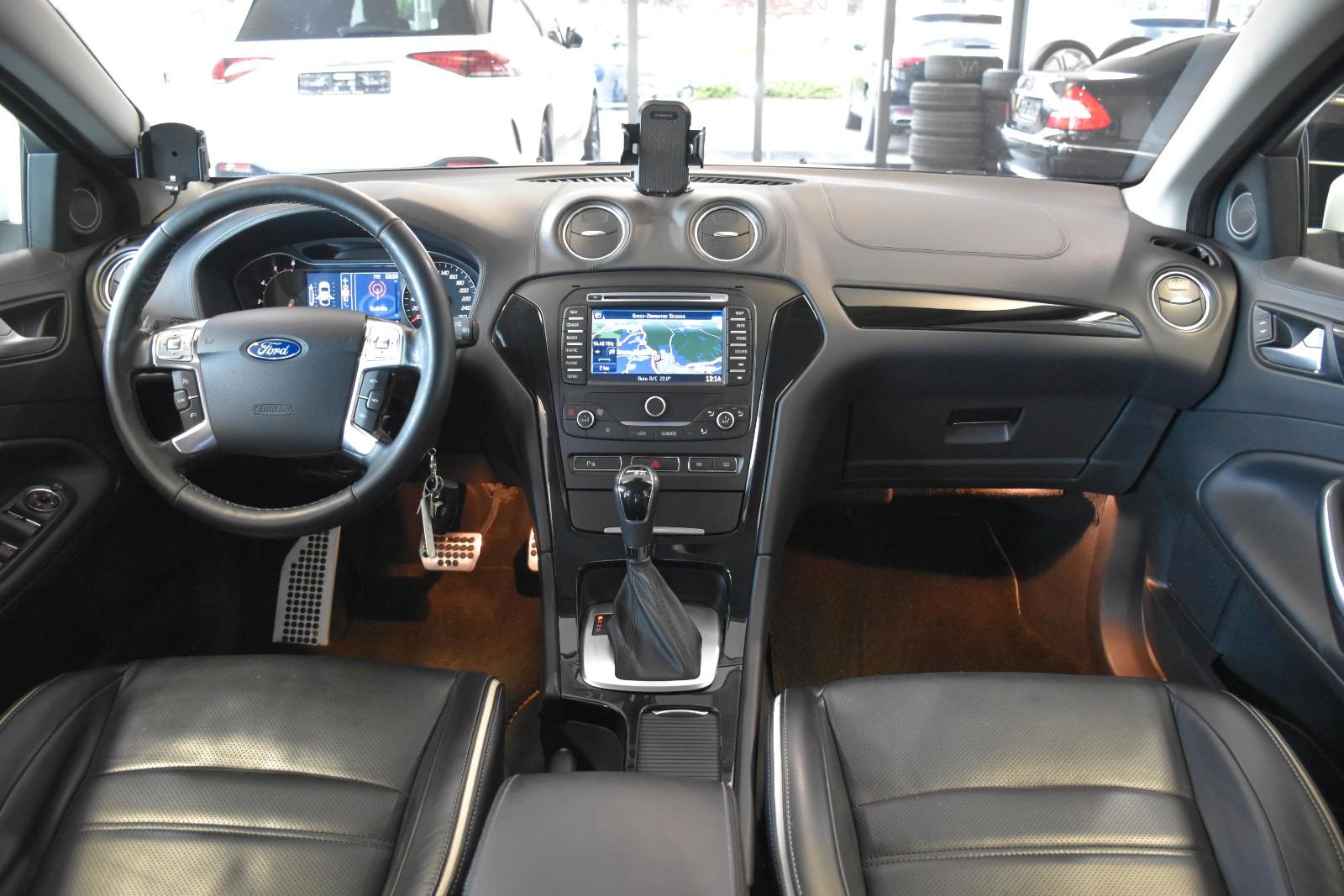 Ford Mondeo 2014 — photo 10