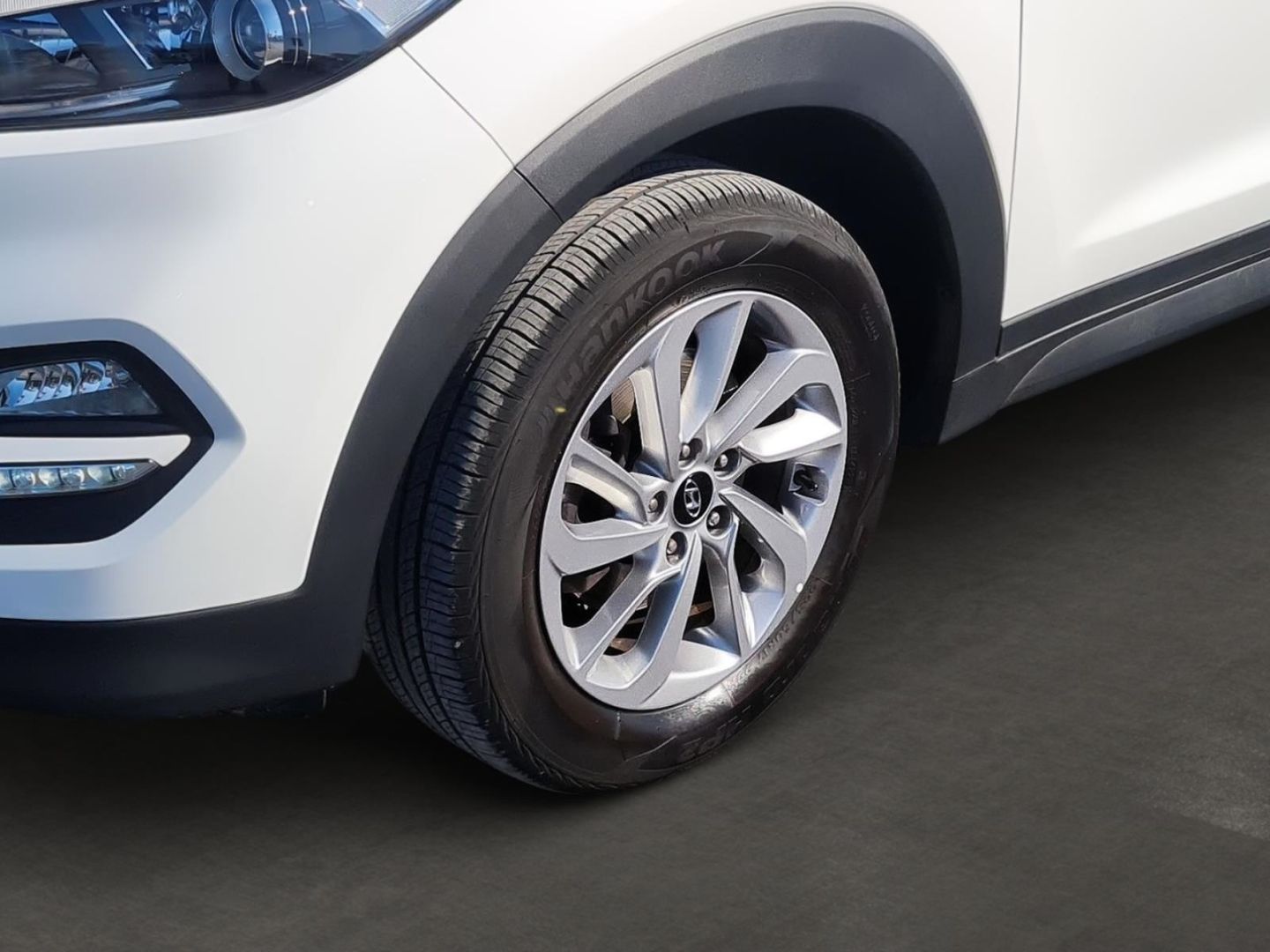 Fahrzeugabbildung Hyundai Tucson blue Advantage 1.6 GDi M T 2WD Classic AD