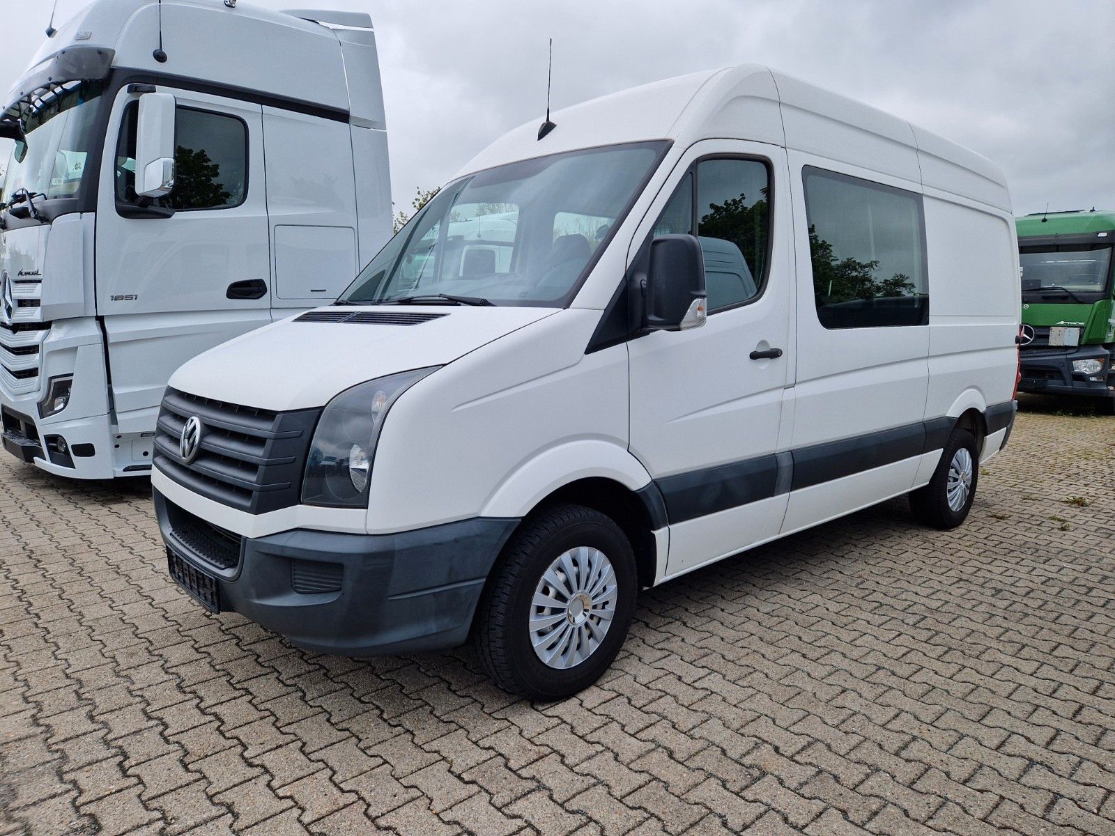 Volkswagen Crafter - 1