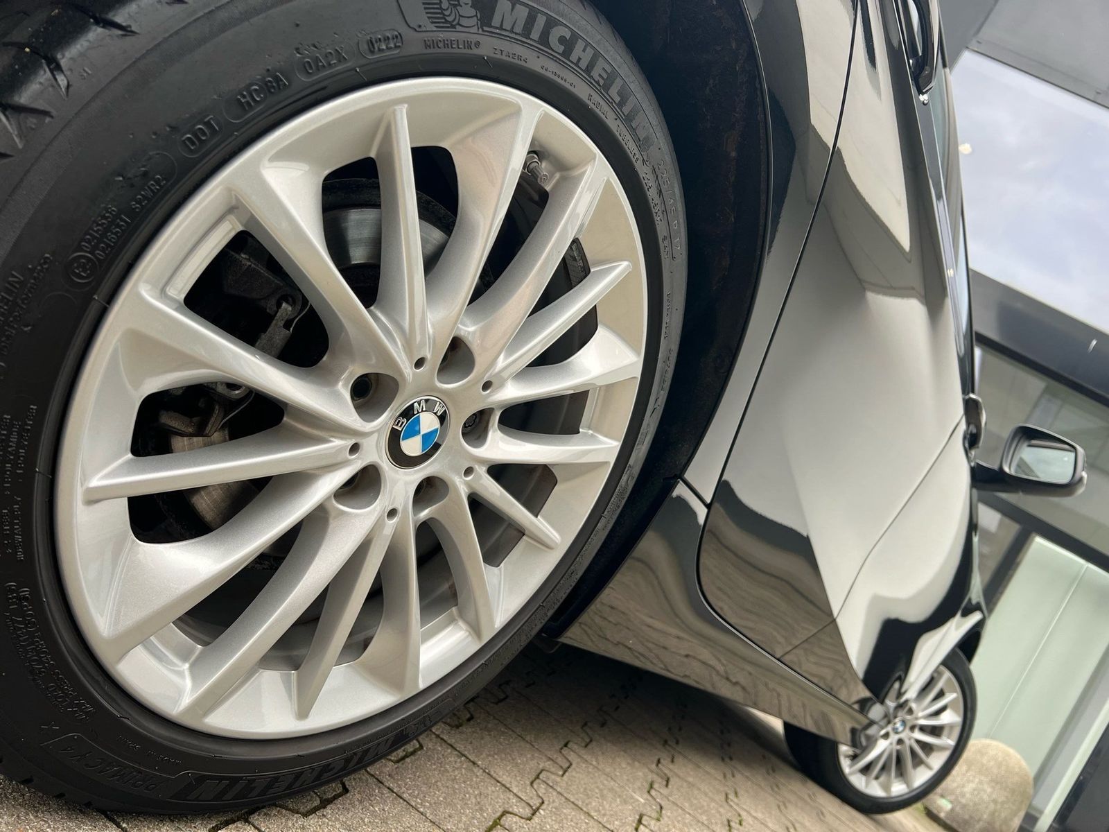 BMW 118i LED Aut. LC prof. Navi DA PDC Tempomat foto 4