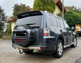 Mitsubishi Pajero 3,2 DI-D Intense Automatik Intense - Mitsubishi Pajero Intense mit Diesel-Antrieb