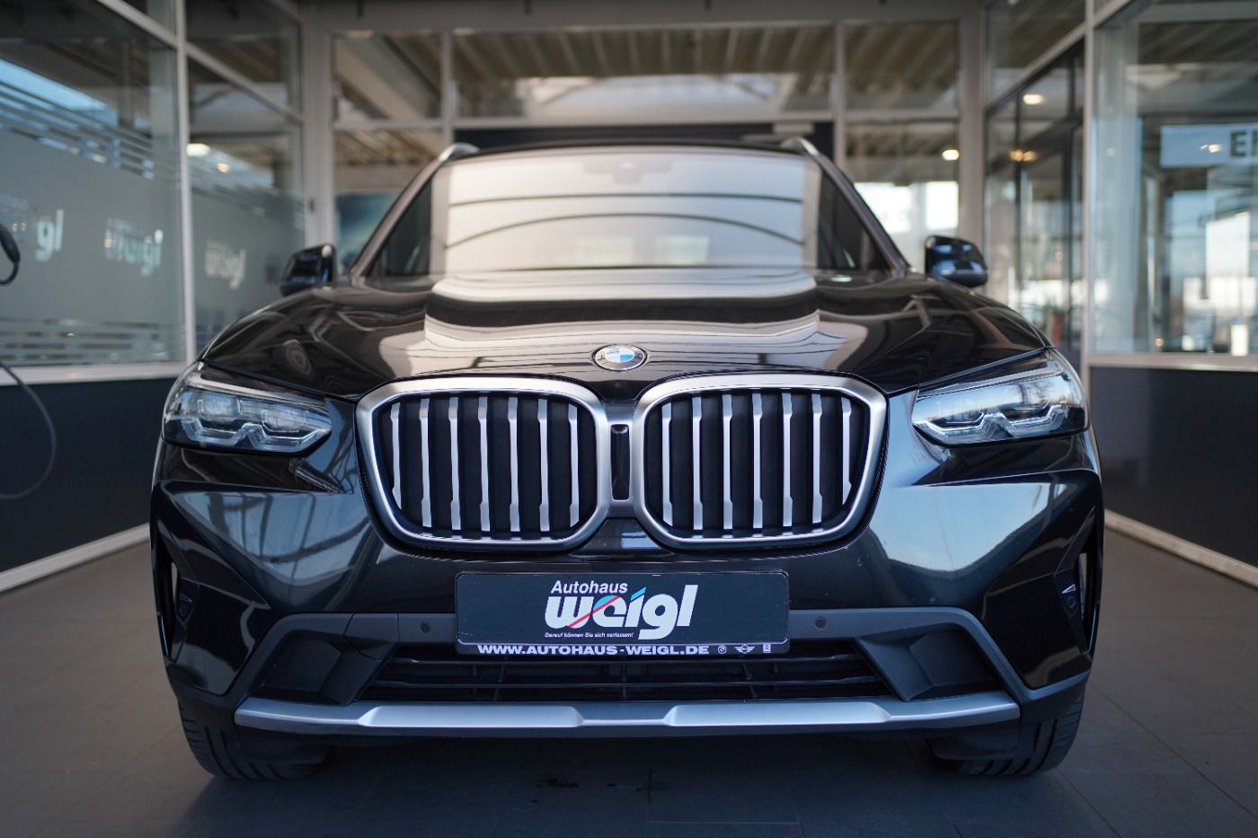 Fahrzeugabbildung BMW X3 xDrive 20i +LED+AHK+Live Cockpit Plus+