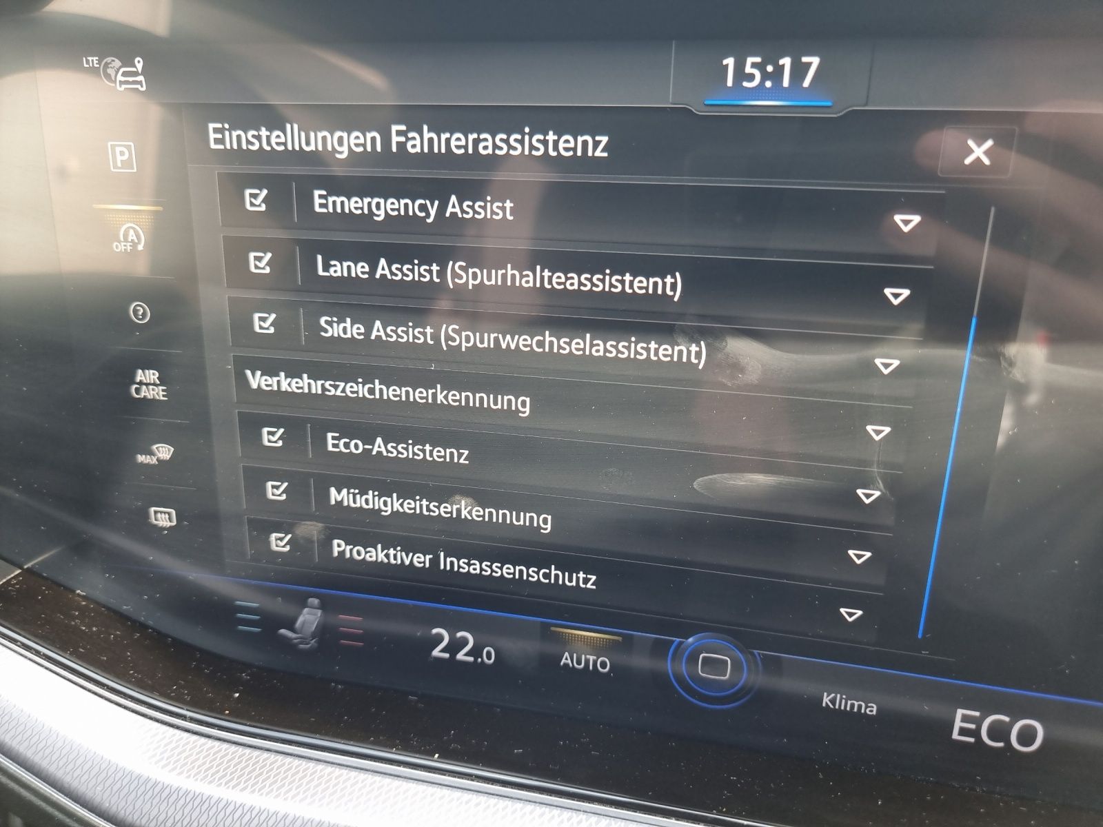 Fahrzeugabbildung Volkswagen Touareg TDI R-Line 4M Matrix STH Luft Pano RFK A