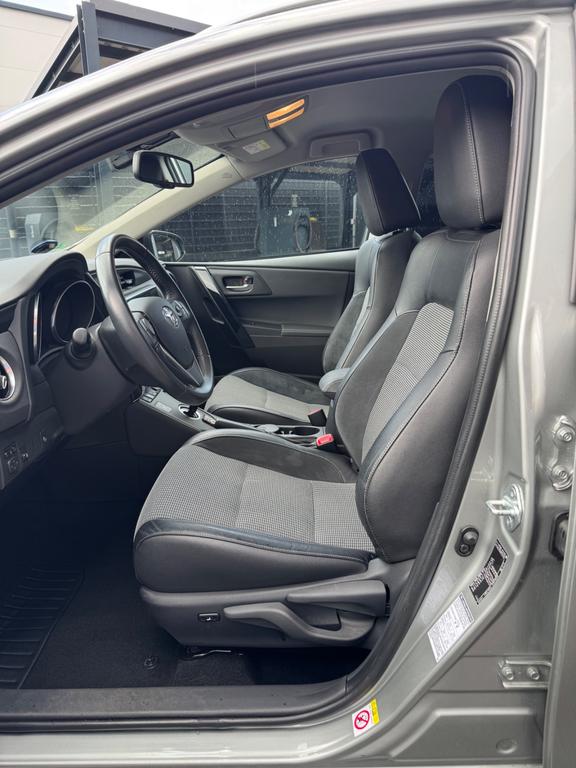 Toyota Auris Touring Sports
