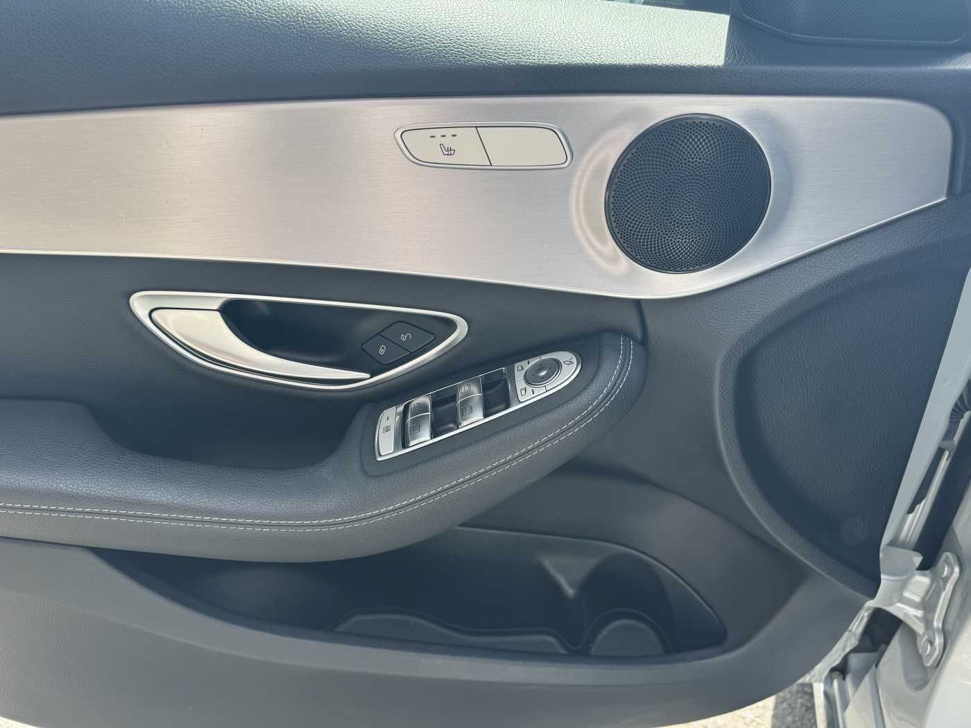 Fahrzeugabbildung Mercedes-Benz C 220d T Avantgarde+RKamera+LED+TotW+SpurH