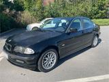 BMW 320i E46 Limousine Schaltgetriebe - BMW 320 aus 2000: 320i E46