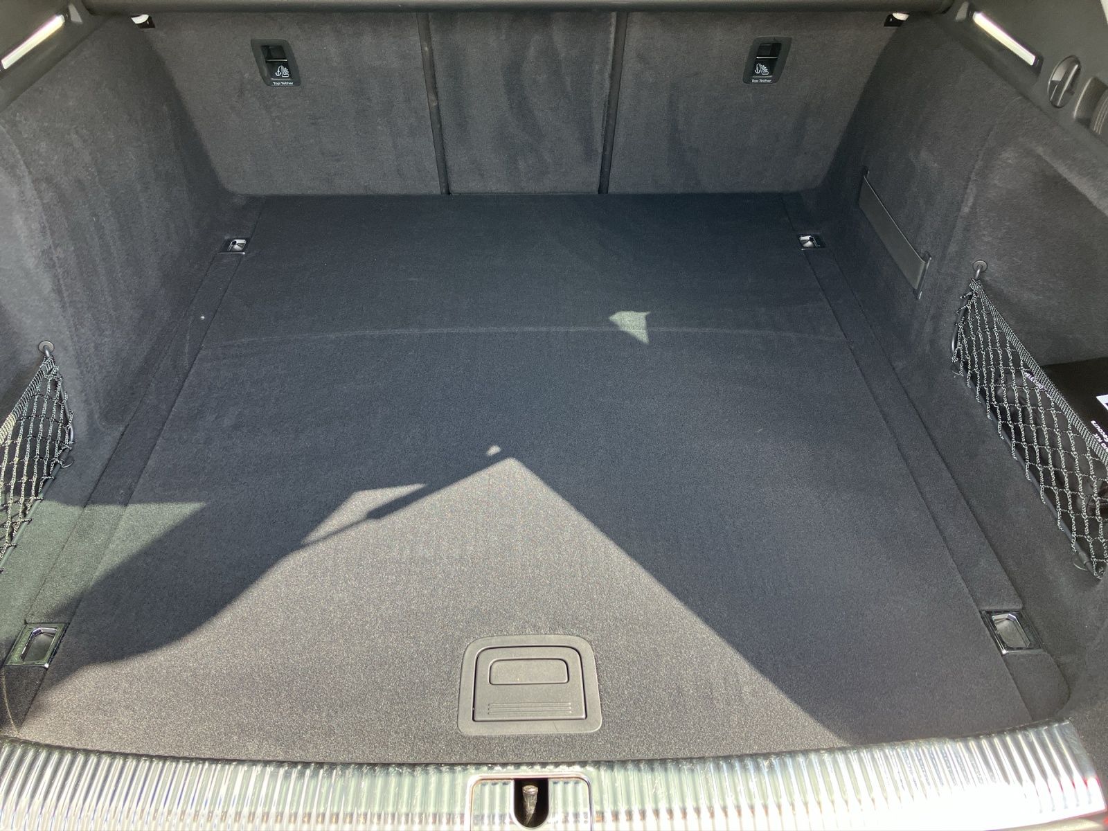 Fahrzeugabbildung Audi A4 Allroad 40 TDI quattro AHK Navi AVC ACC PDC S