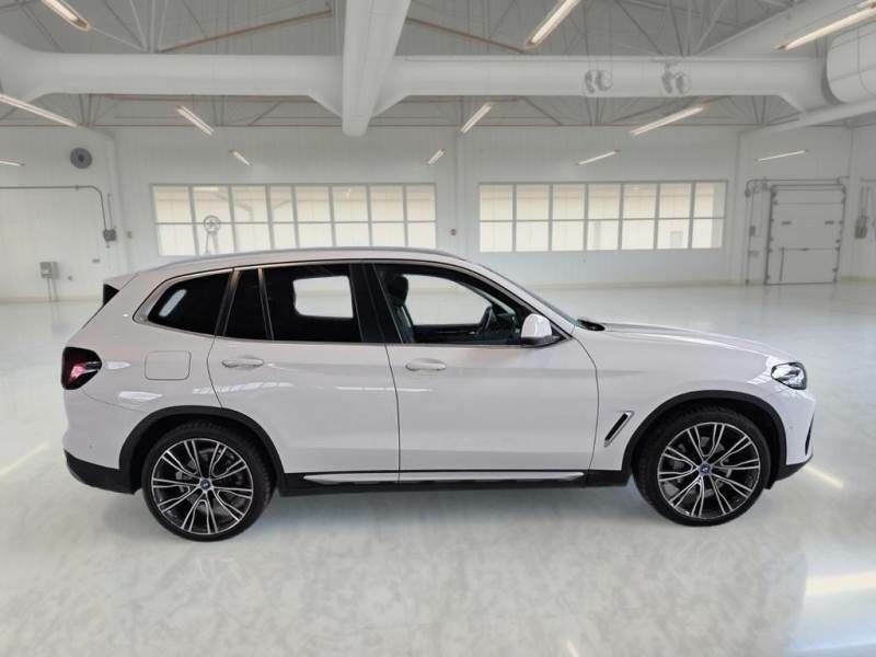 BMW X3 XDRIVE 30E AUTO SUV imagem 3