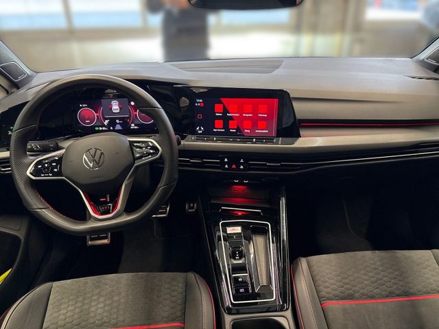 Golf VIII GTI 2.0 TSI Clubsport AKRA MATRIX+PANO