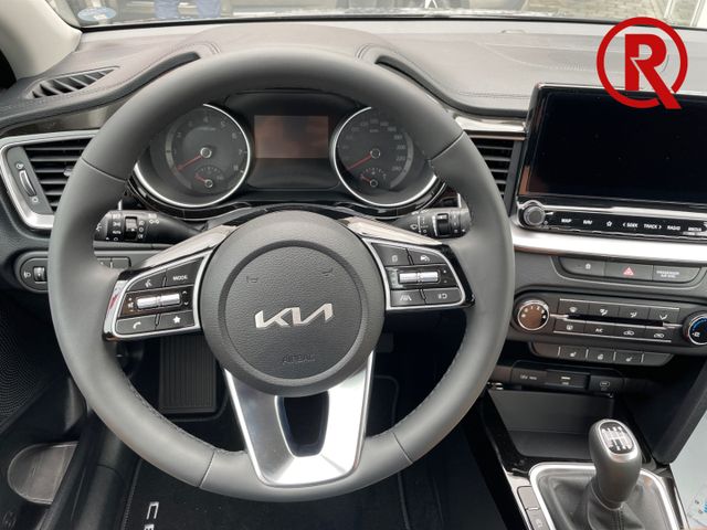 Ceed Vision 1.5 T-GDI Navi LenkradHZG PDC SHZ Sp