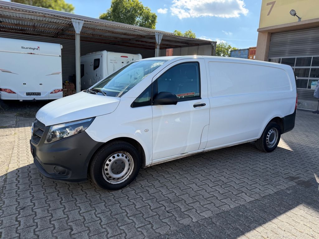 Image of Mercedes-Benz Vito