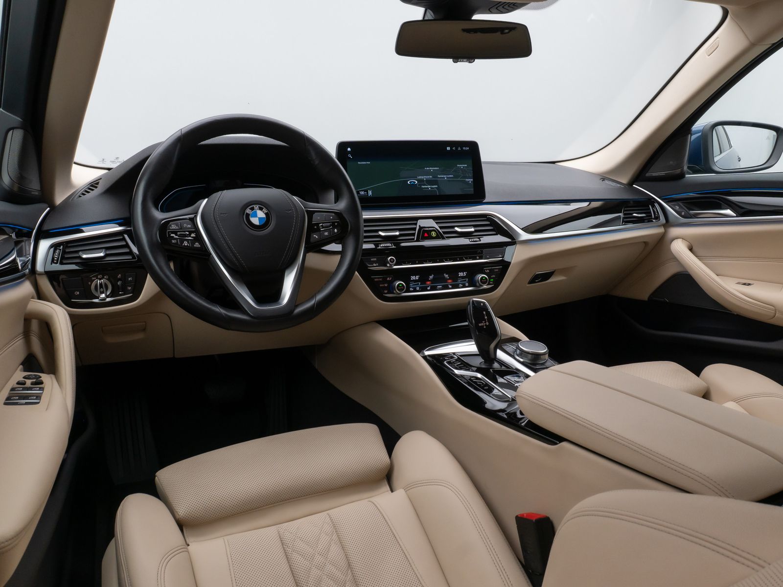 Fahrzeugabbildung BMW 530e Laser 360° HUD DAB H/K Komfort Alarm Sport