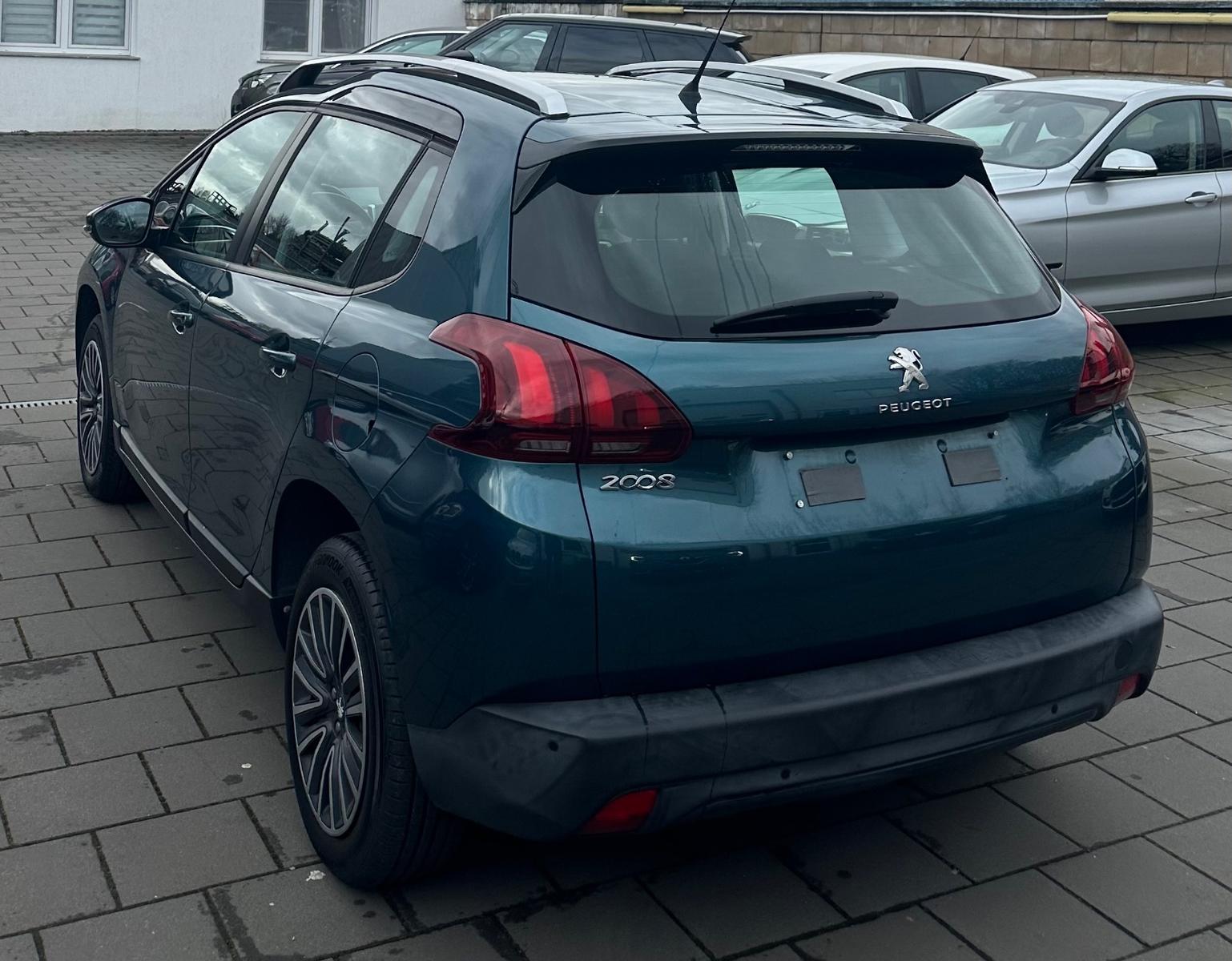 Peugeot 2008 Active 1.2