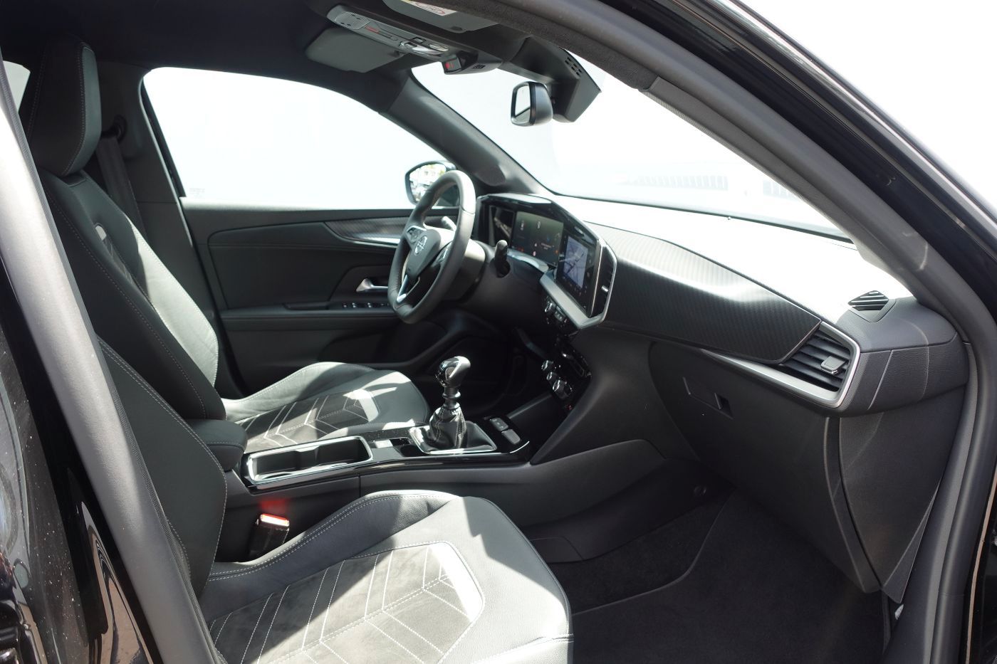 Fahrzeugabbildung Opel Mokka 1.2 Turbo GS Line KlimaA,LED,Navi,SHZ,ACC