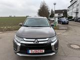Mitsubishi Outlander Top 4WD - Mitsubishi Gebrauchtwagen in Stuttgart
