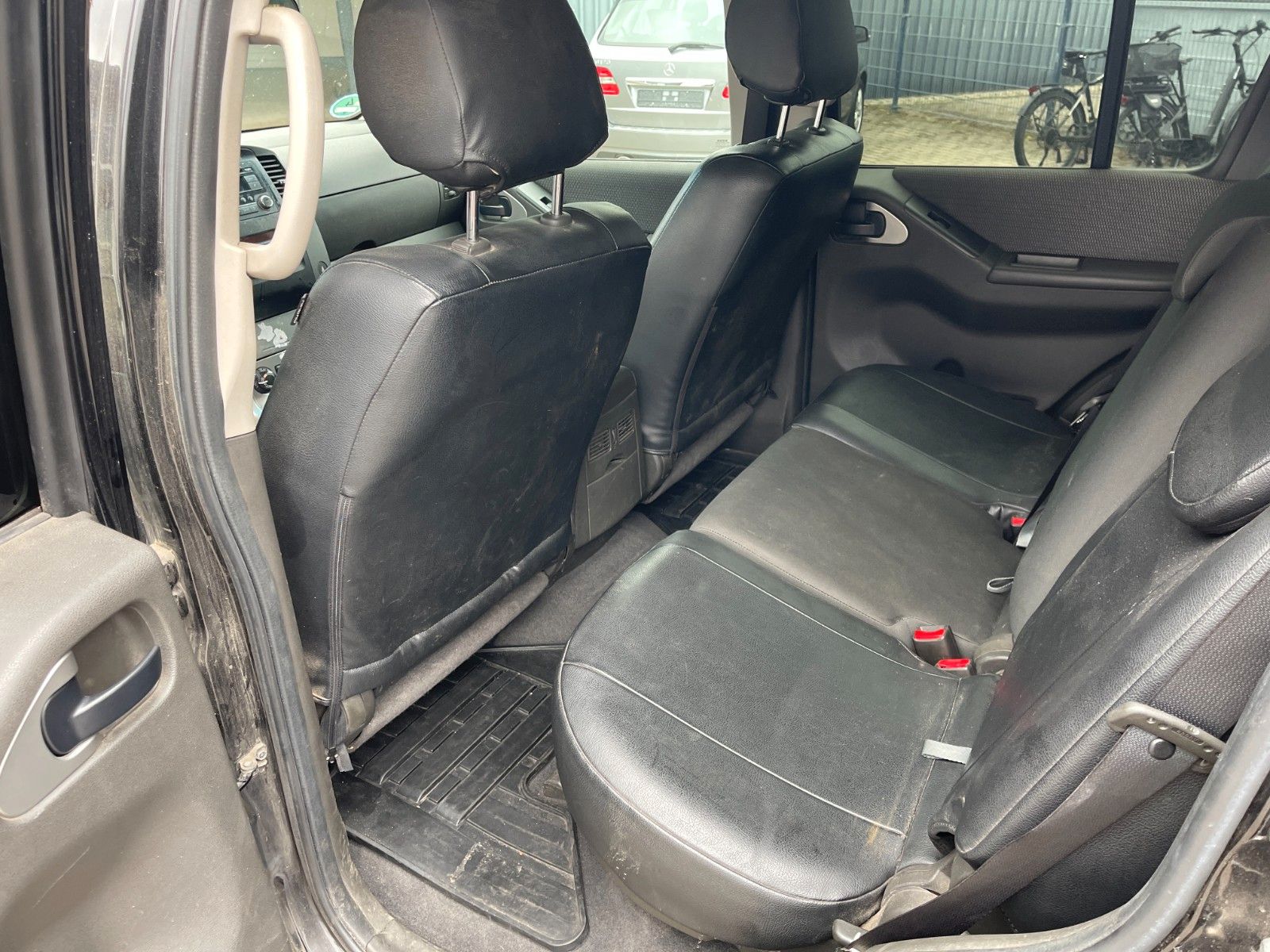 Fahrzeugabbildung Nissan Pathfinder 2.5 dCi AHK -Motorschaden-