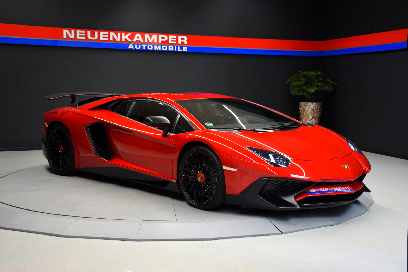 Fahrzeugabbildung Lamborghini Aventador LP 750-4 SV Superveloce Lift Carbon