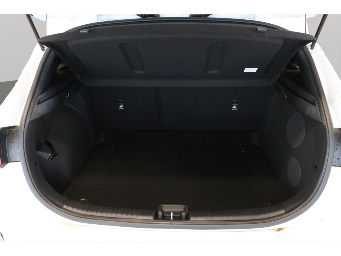 Fahrzeugabbildung Kia Ceed Ultimate Edition 1,5 T-GDi 48 V LED 17 Zoll
