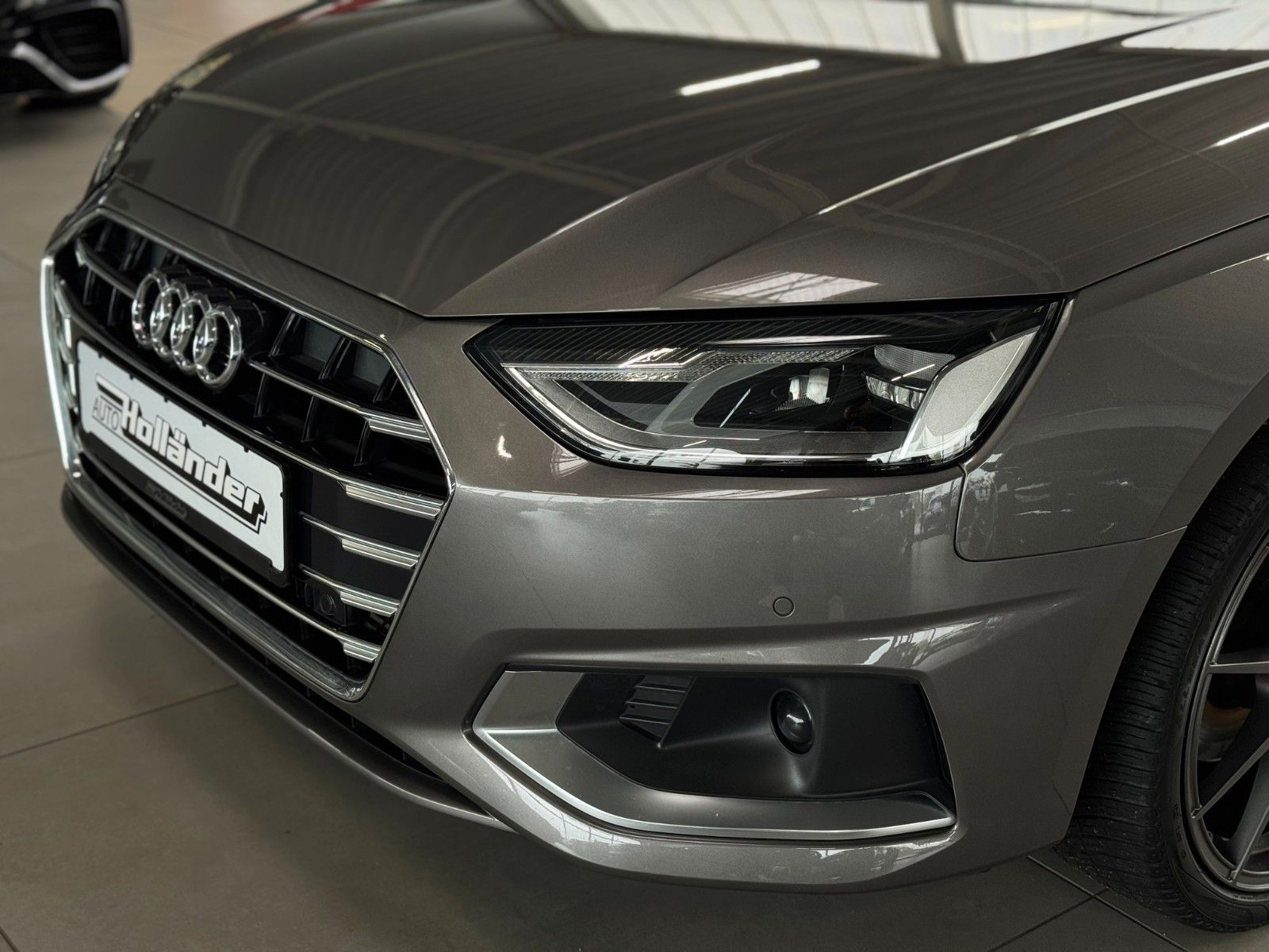 Fahrzeugabbildung Audi A4 Avant 40 2.0 TFSI advanced "Business-Paket"
