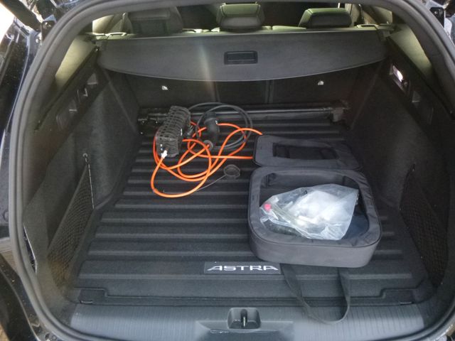 Astra L ST Ultimate Plug-In-Hybrid Automatik AHK