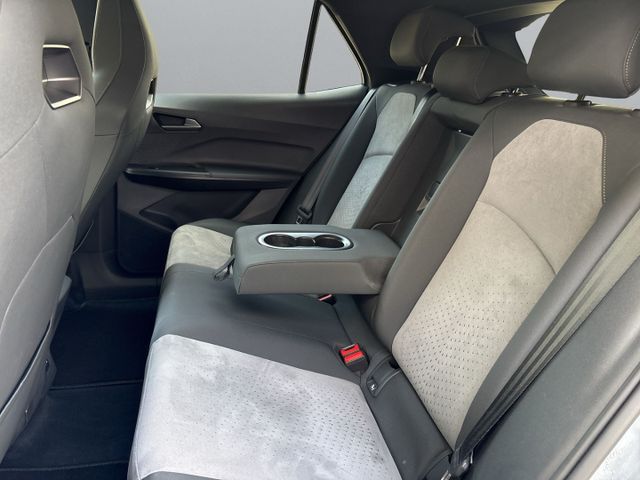Born 150 kW 62kWh *Navi+Massagesitze+LED+ACC*