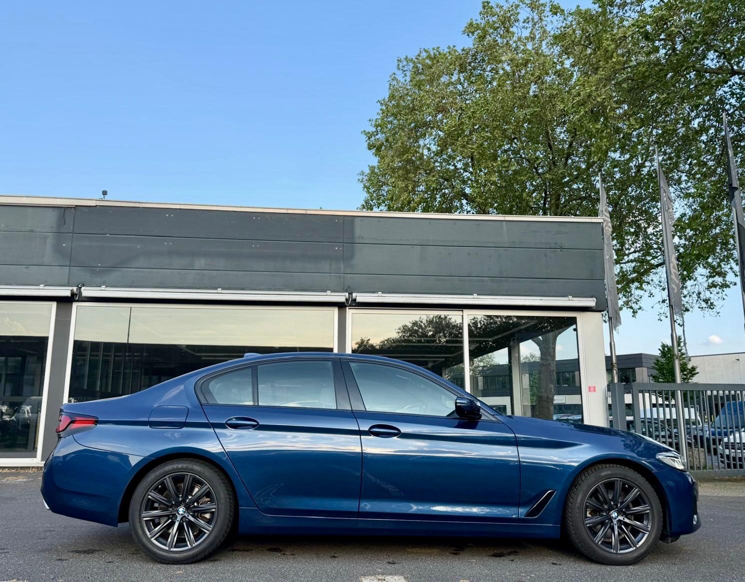 BMW 520 i Luxury Line*1.Hand*Erst 20 Tkm*LED*Navi*