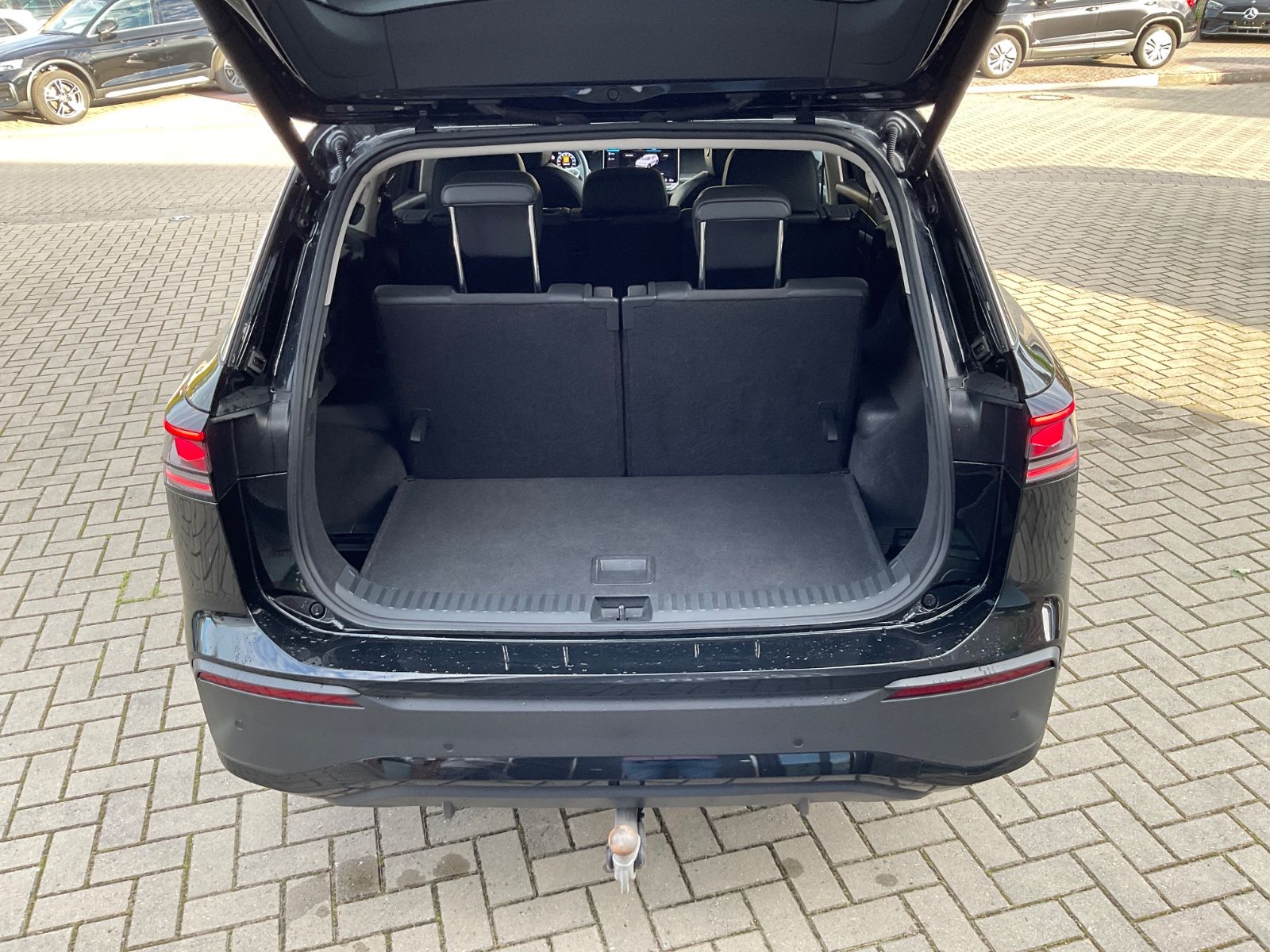 Fahrzeugabbildung Volkswagen Tayron 2.0 TDI 4M,AHK,Navi,Kamera,7-Sitzer,IQ