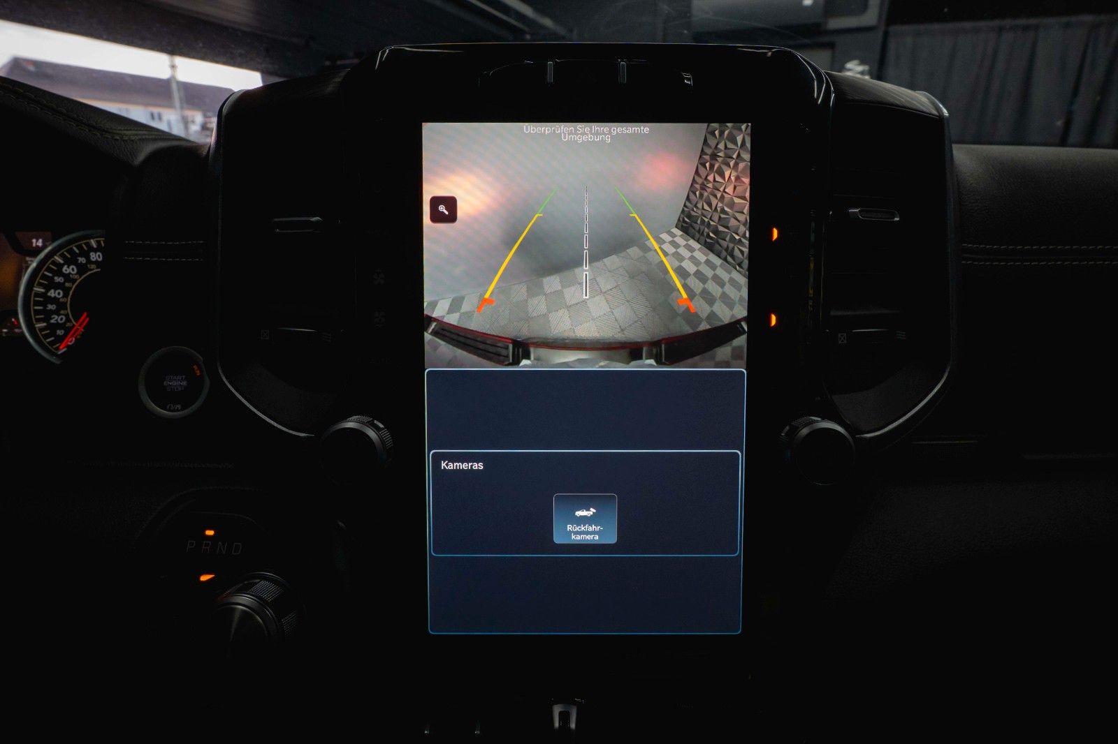 Fahrzeugabbildung Dodge RAM 5.7 V8 HEMI 4x4 OFFROAD Night LARAMIE 19%