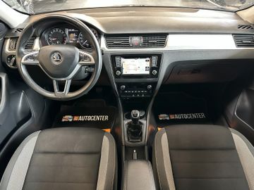 Skoda Rapid*KLIMAAUTO*SZHZ*CARPLAY*NAVI*TEMPO*TÜV0927