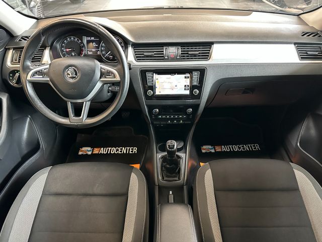 Skoda Rapid*KLIMAAUTO*SZHZ*CARPLAY*NAVI*TEMPO*TÜV0927
