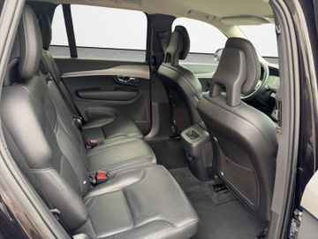 Volvo XC90 - 12