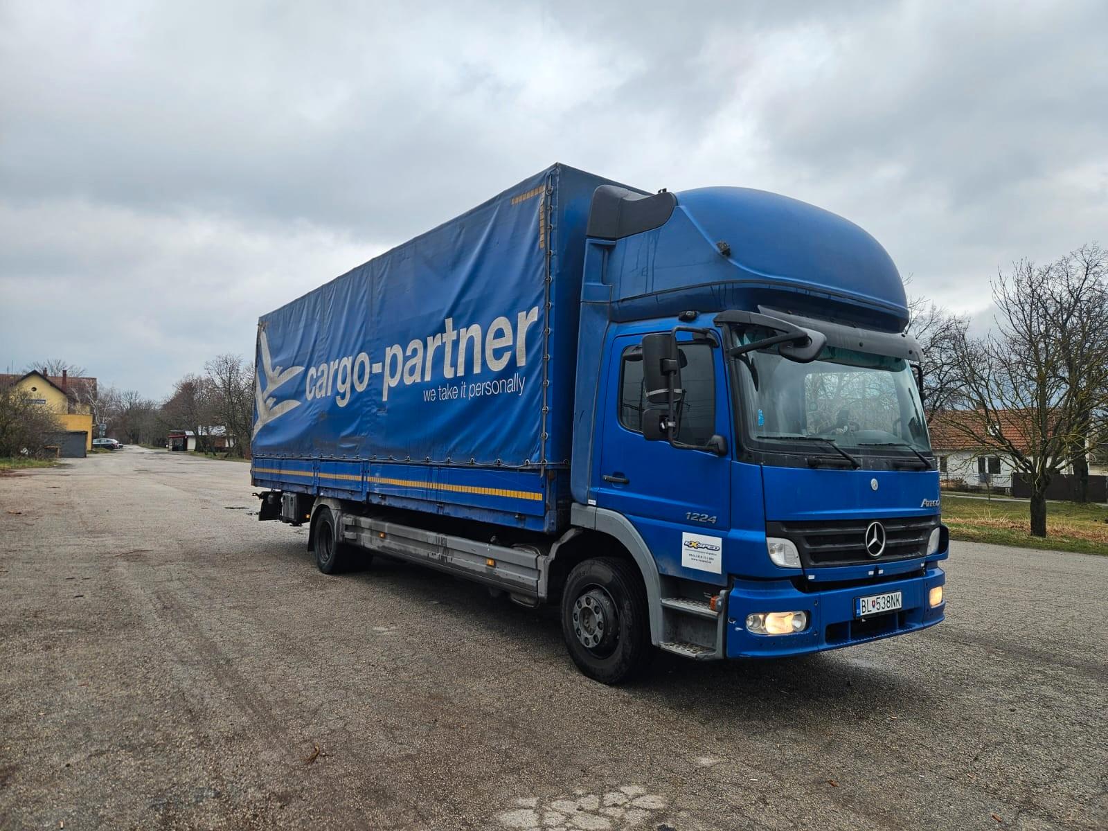 Mercedes-Benz Atego 1224  Schaufel 8 m lang für 20 Paletten