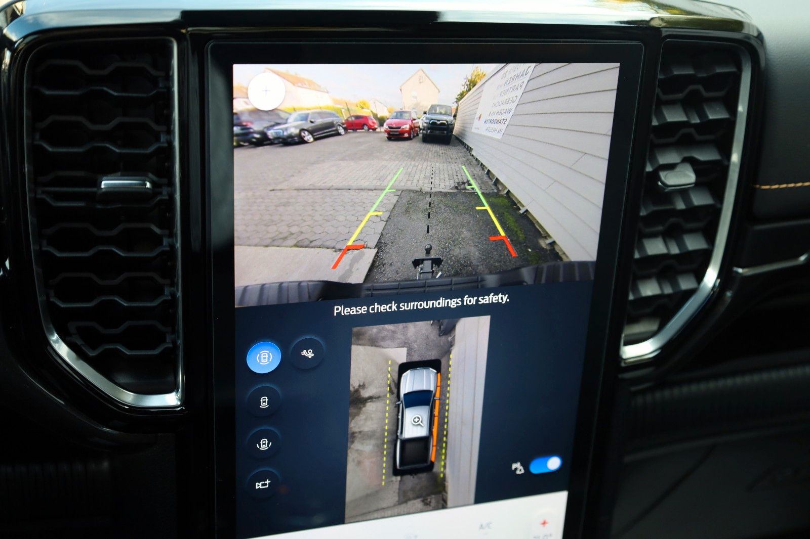 Fahrzeugabbildung Ford Ranger Wildtrak e-4WD,Rollo el,AHK,Garantie 2030