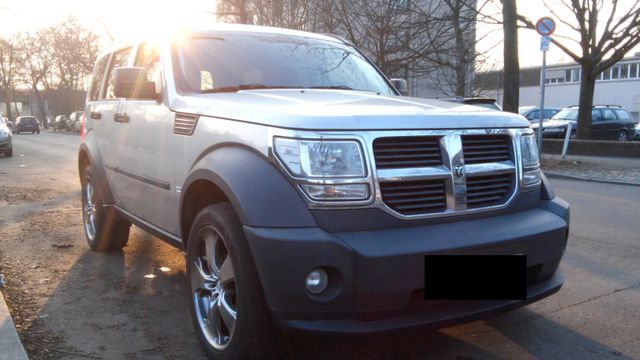 Dodge Nitro 3,7 Autom. Europa Leder 20Zoll 4x4